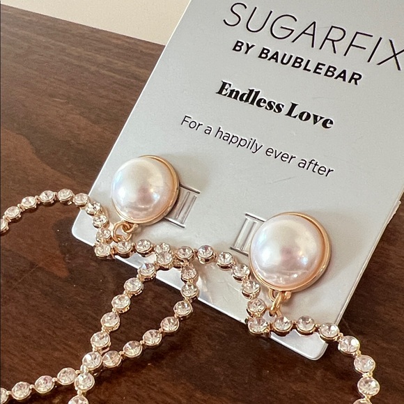 SUGARFIX By BaubleBar Endless Love Drop Earrings . - Picture 4 of 5